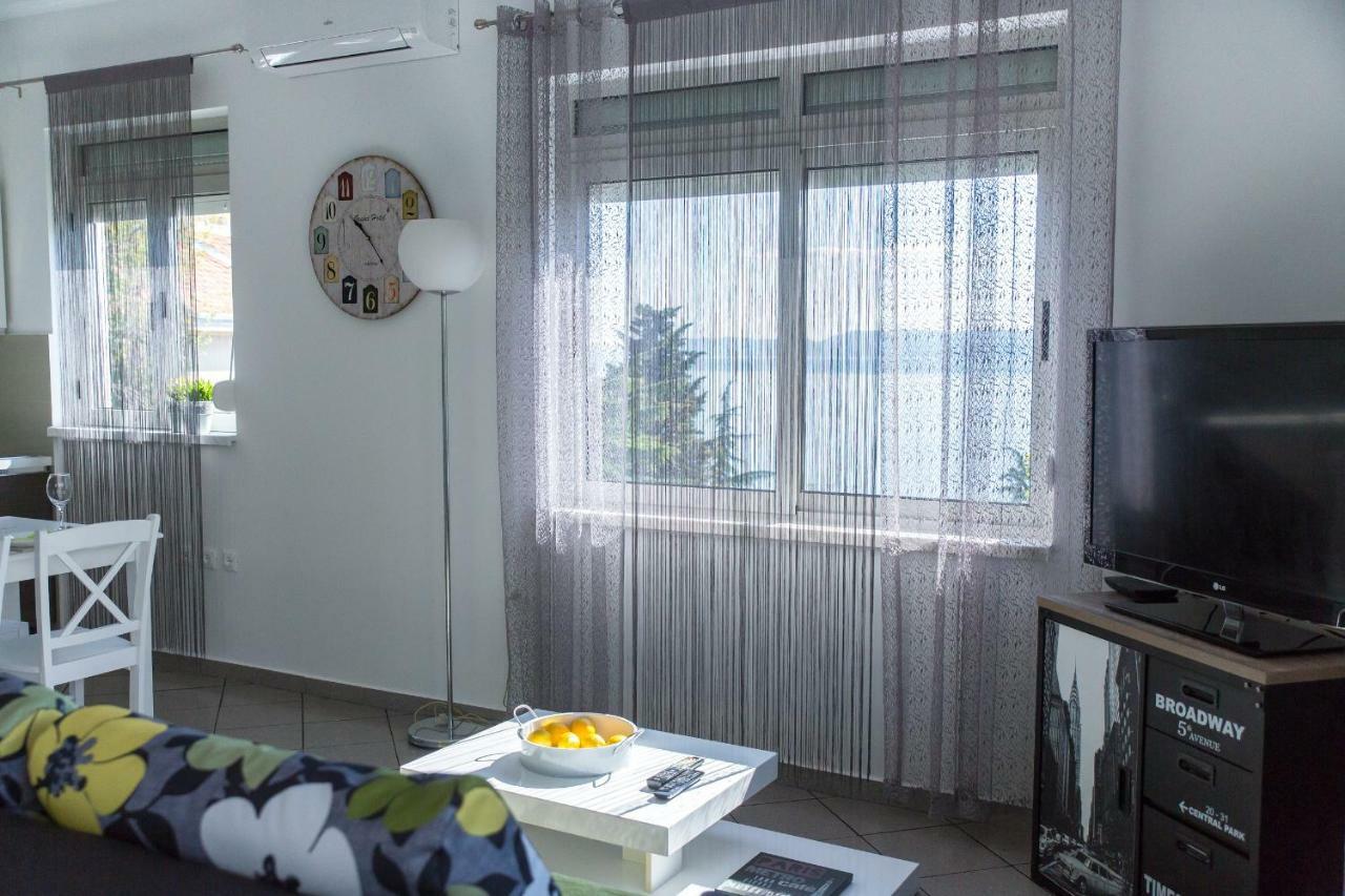 Apartments Aloha Rijeka Exteriör bild